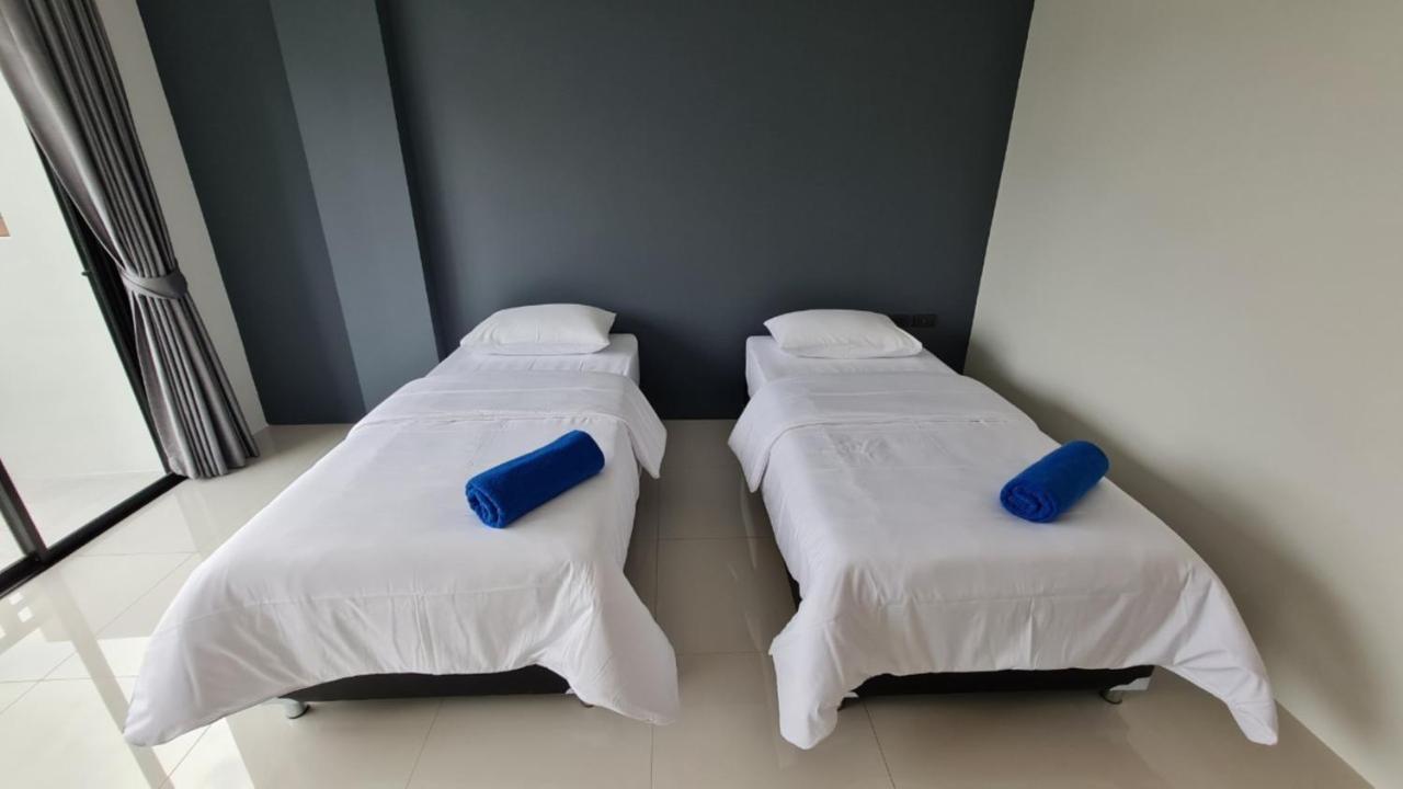 Hotel Good Town 3*