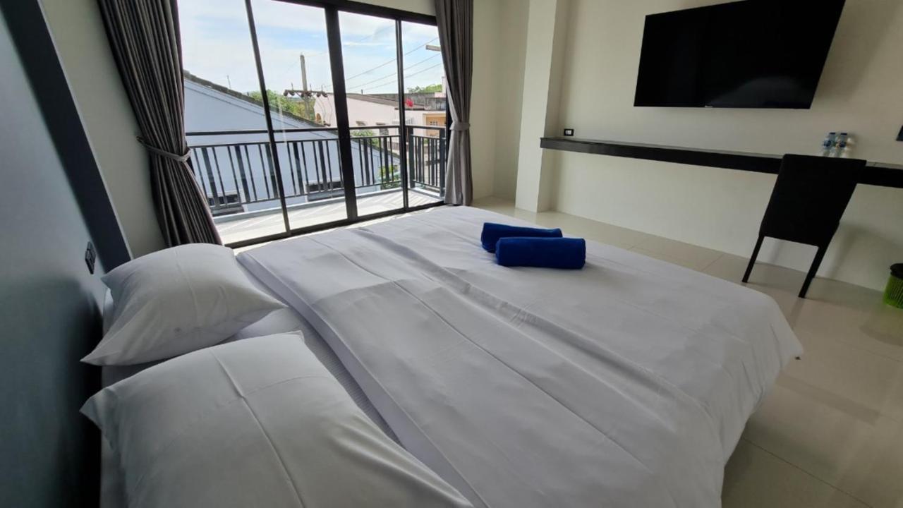 Hotel Good Town 3*