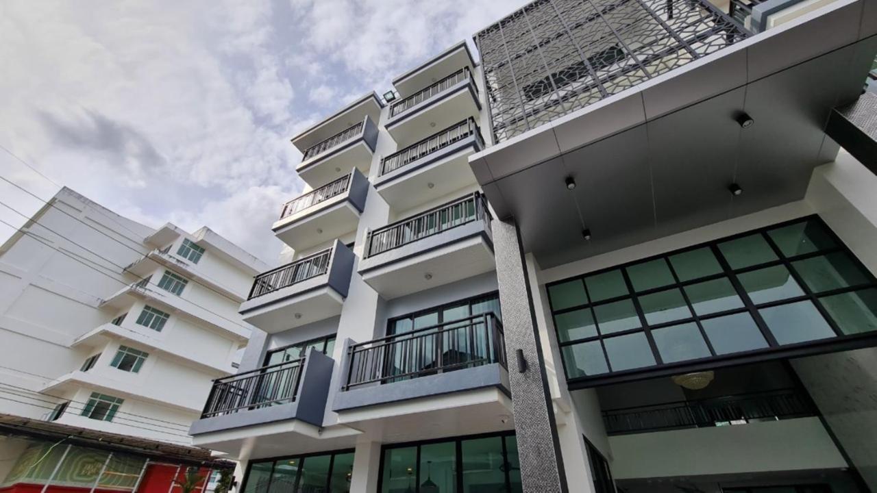 Good Town Phuket